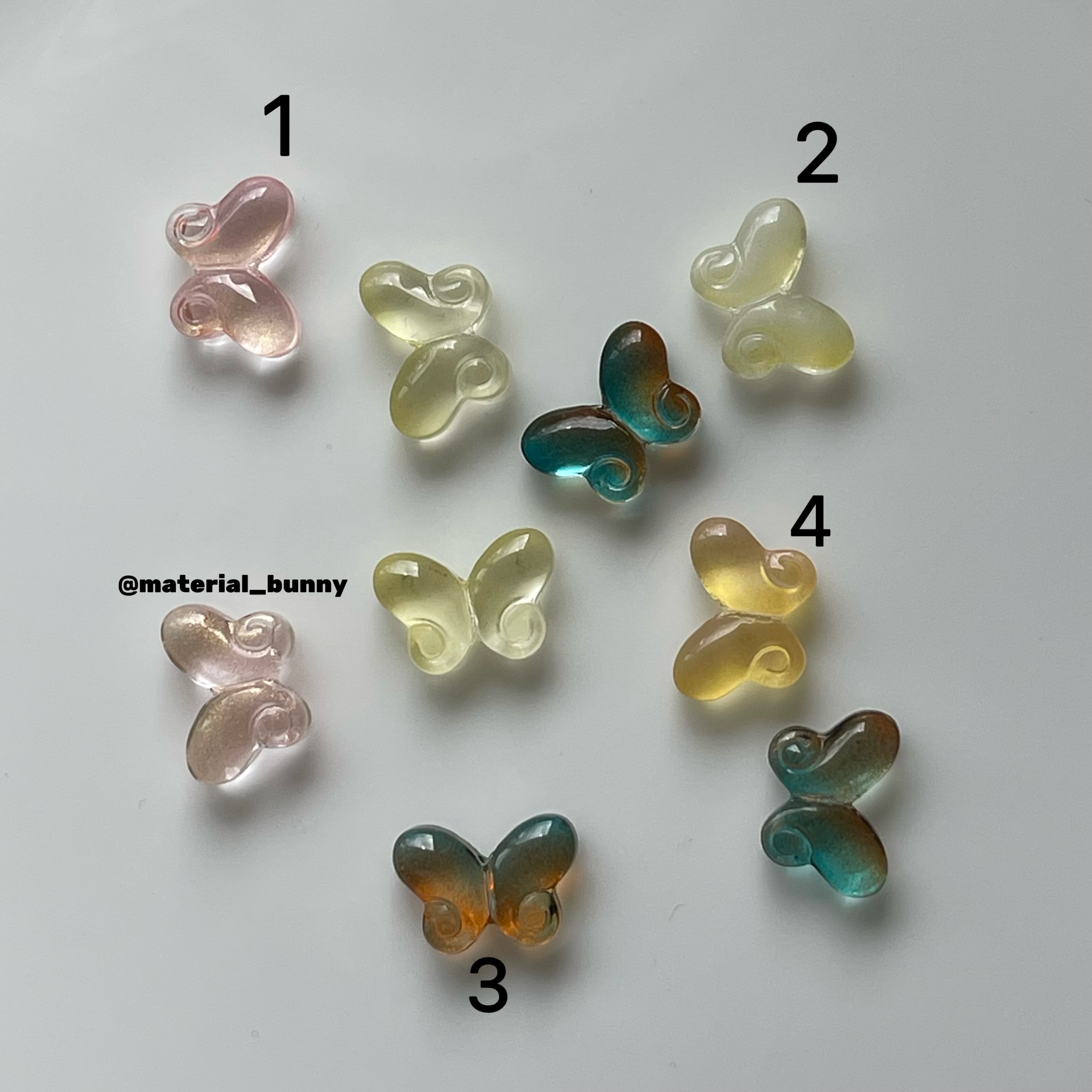 پروانه شیشه ای